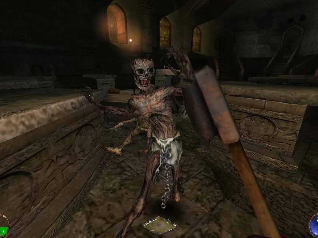 Ảnh chụp màn hình chính thức của Arx Fatalis trên Steam, hiển thị một nhân vật hiệp sĩ cầm kiếm và khiên trong một hang động tối tăm, với ánh sáng của ngọn lửa chiếu rọi, thể hiện đồ họa 3D cổ điển