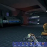 Ảnh chụp màn hình chính thức của Deus Ex trên Steam, thể hiện nhân vật chính JC Denton trong một môi trường cyberpunk tối tăm, với ánh sáng neon và các chi tiết công nghệ cao