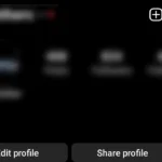 Ảnh chụp màn hình nút menu ba gạch trong ứng dụng Instagram, nằm ở góc trên bên phải trang cá nhân.