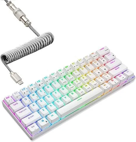 Bàn phím cơ RK ROYAL KLUDGE RK61 với cáp xoắn màu đen nổi bật trên bàn làm việc gọn gàng.
