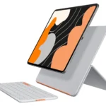 Bàn phím Logitech Flip Folio và chân đế kết hợp với iPad để tăng tính linh hoạt