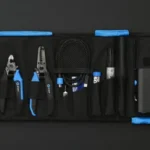 Bộ dụng cụ hàn iFixit FixHub Power Series Toolkit mở ra với các công cụ bên trong