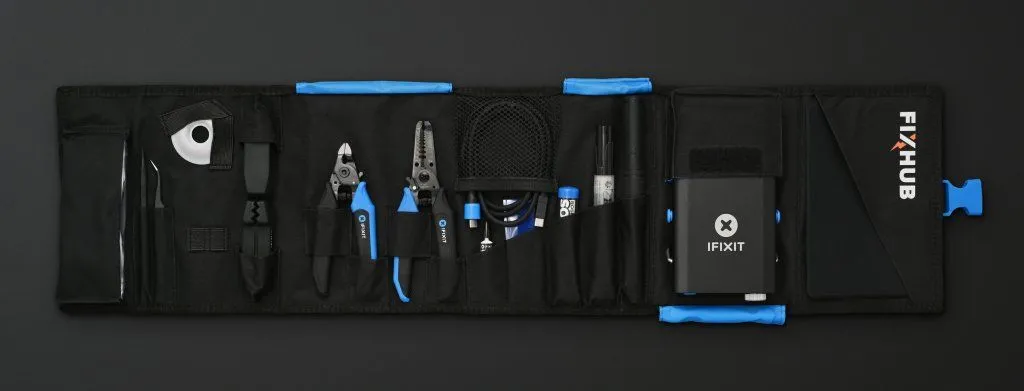 Bộ dụng cụ hàn iFixit FixHub Power Series Toolkit mở ra với các công cụ bên trong