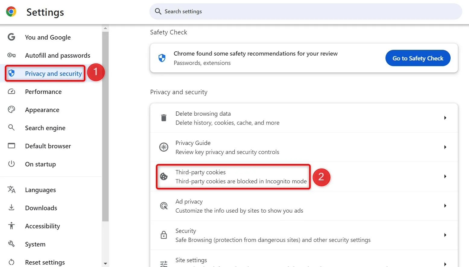 Cài đặt quyền riêng tư và bảo mật của Chrome, với tùy chọn &quot;Third-Party Cookies&quot; được chọn trong danh mục &quot;Privacy and Security&quot;.