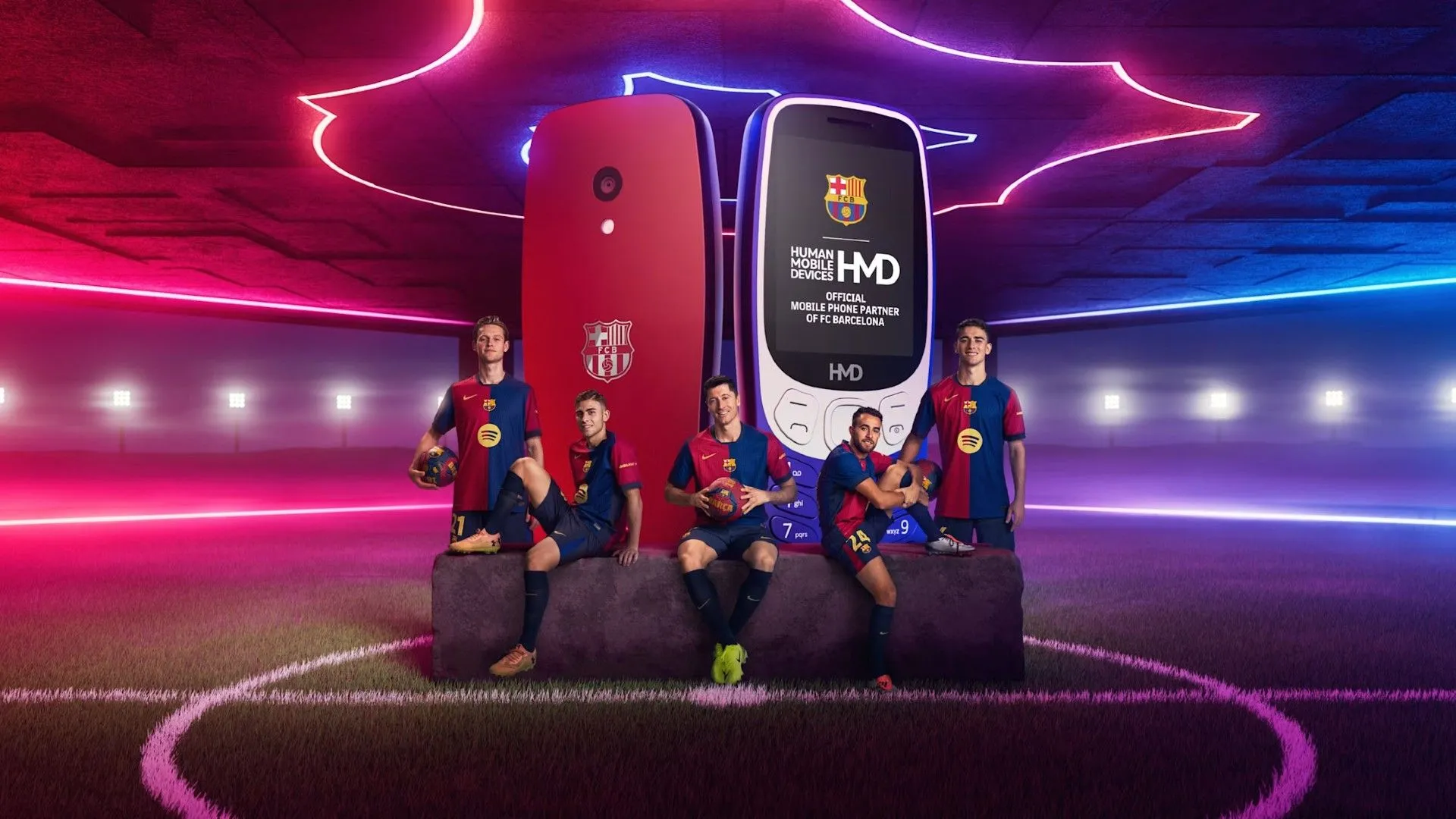 Cầu thủ FC Barcelona quảng bá điện thoại cơ bản phiên bản đặc biệt của HMD