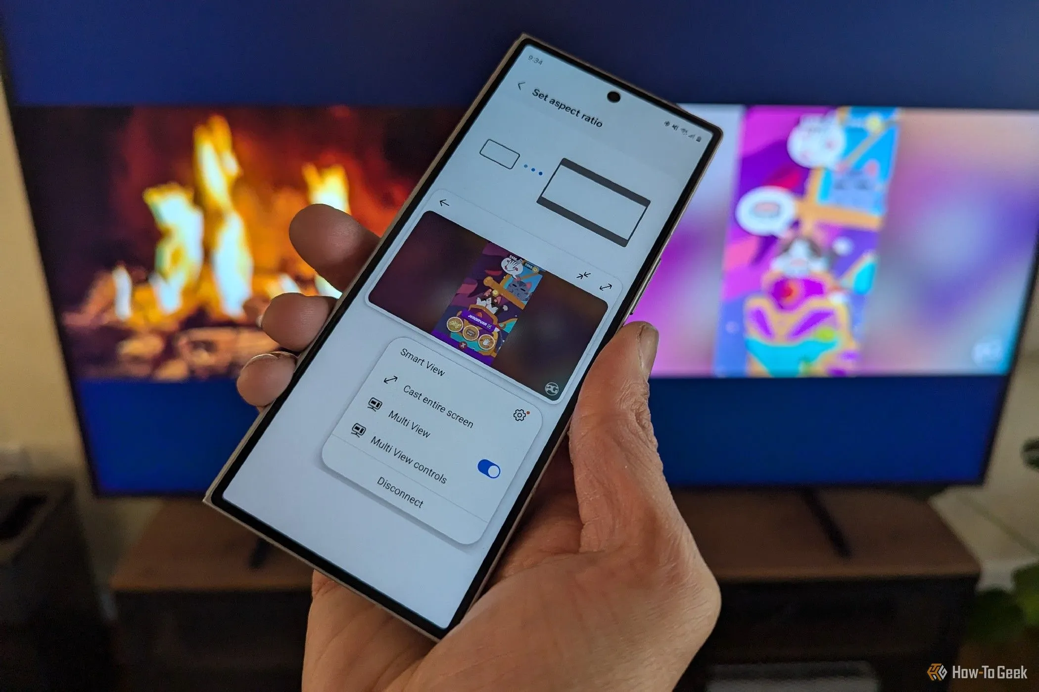 Chế độ đa màn hình (Multi View) trên TV Samsung Frame, nội dung được truyền tải từ Galaxy Z Fold 6