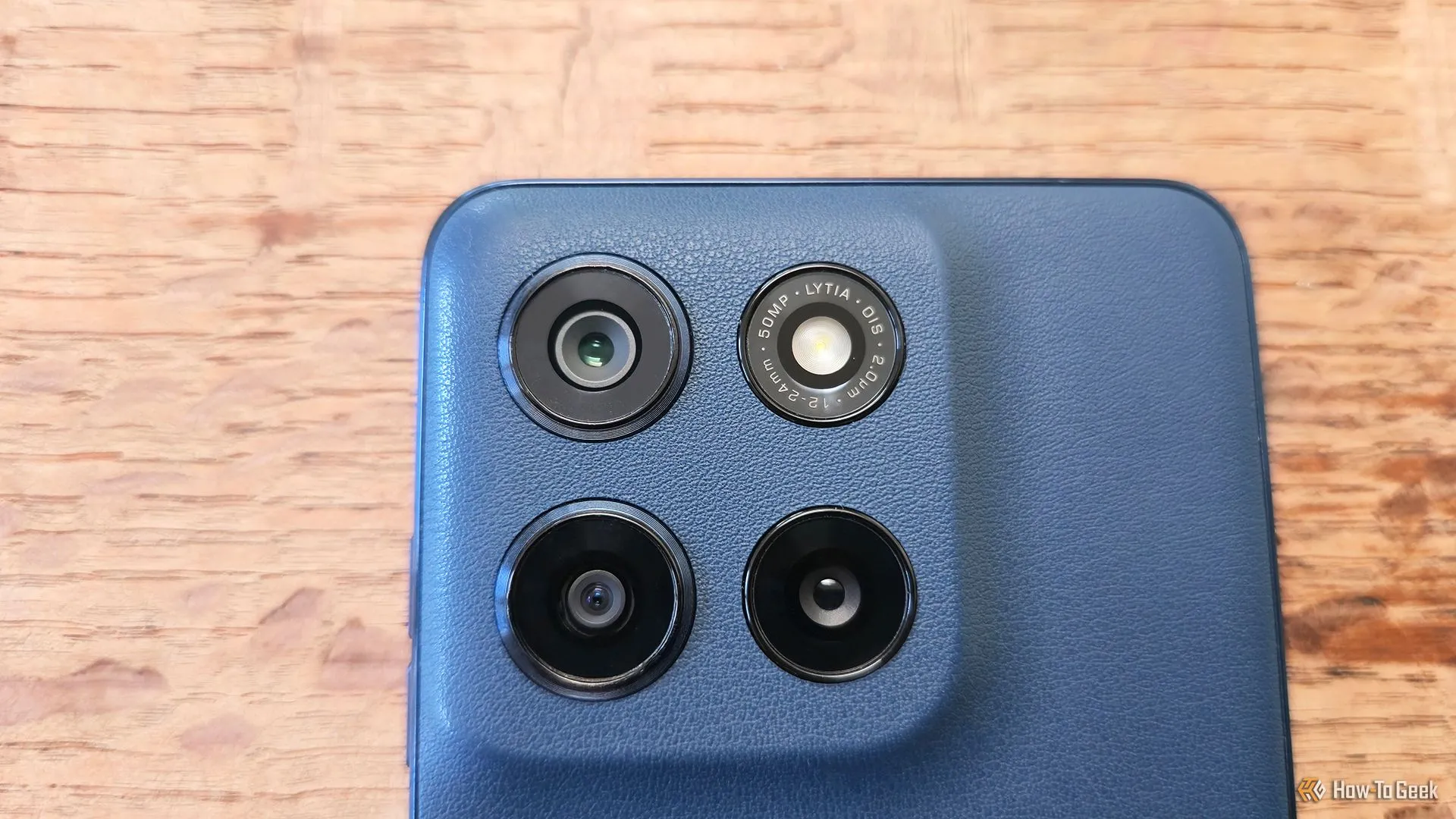 Cụm camera kép 50MP của Motorola Moto G Stylus (2025).