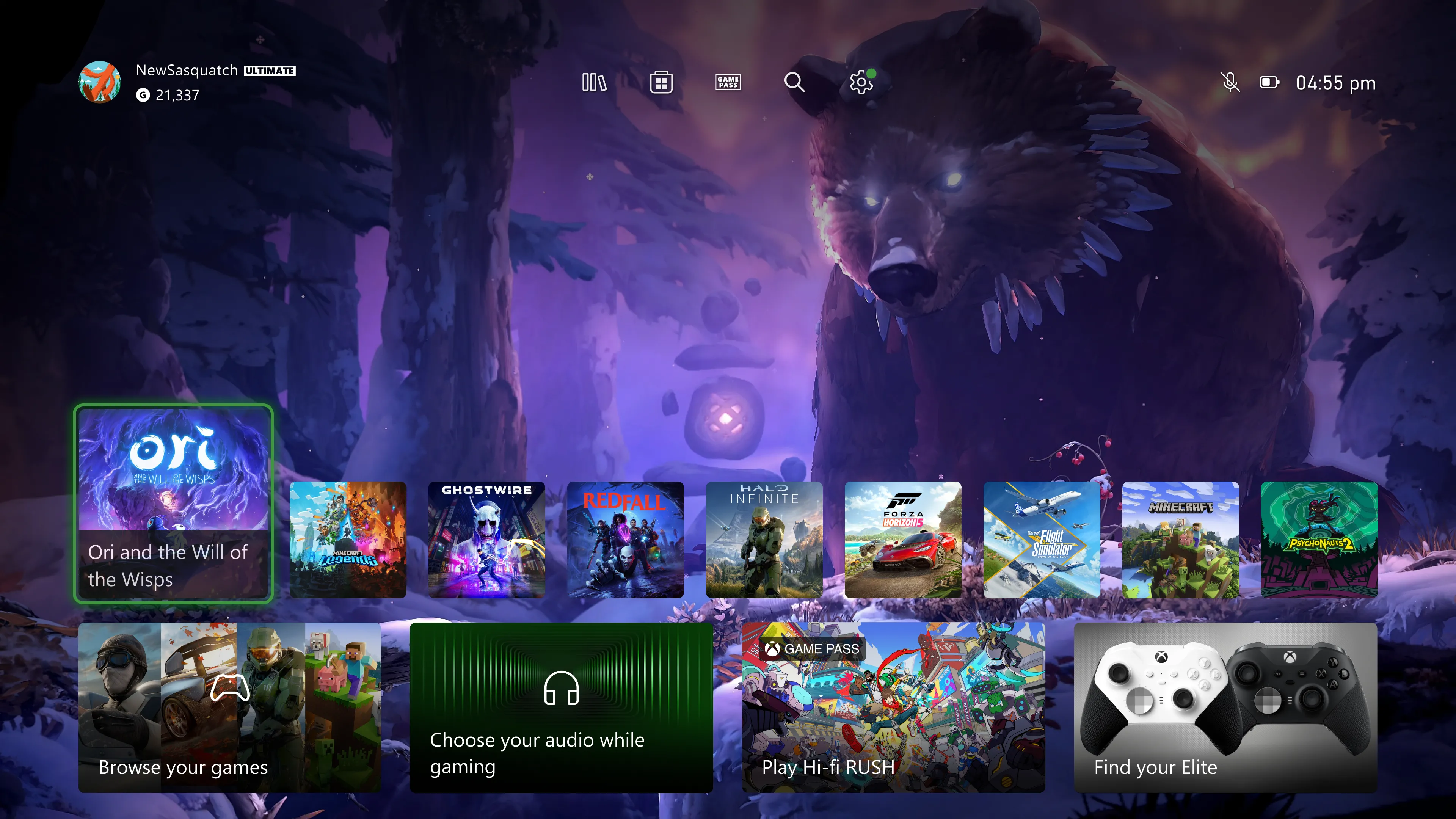 Giao diện màn hình chính Xbox hiển thị menu truy cập nhanh ở phía trên, được tối ưu cho tay cầm điều khiển