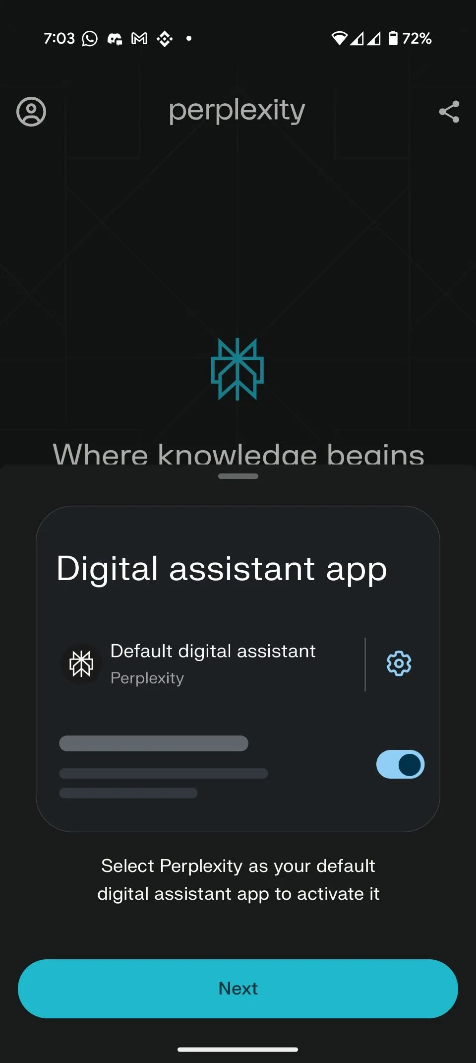 Giao diện Perplexity AI Assistant với các gợi ý câu hỏi và khả năng tương tác tự nhiên.