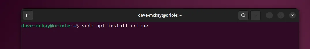 Giao diện terminal hiển thị quá trình cài đặt rclone trên Ubuntu.