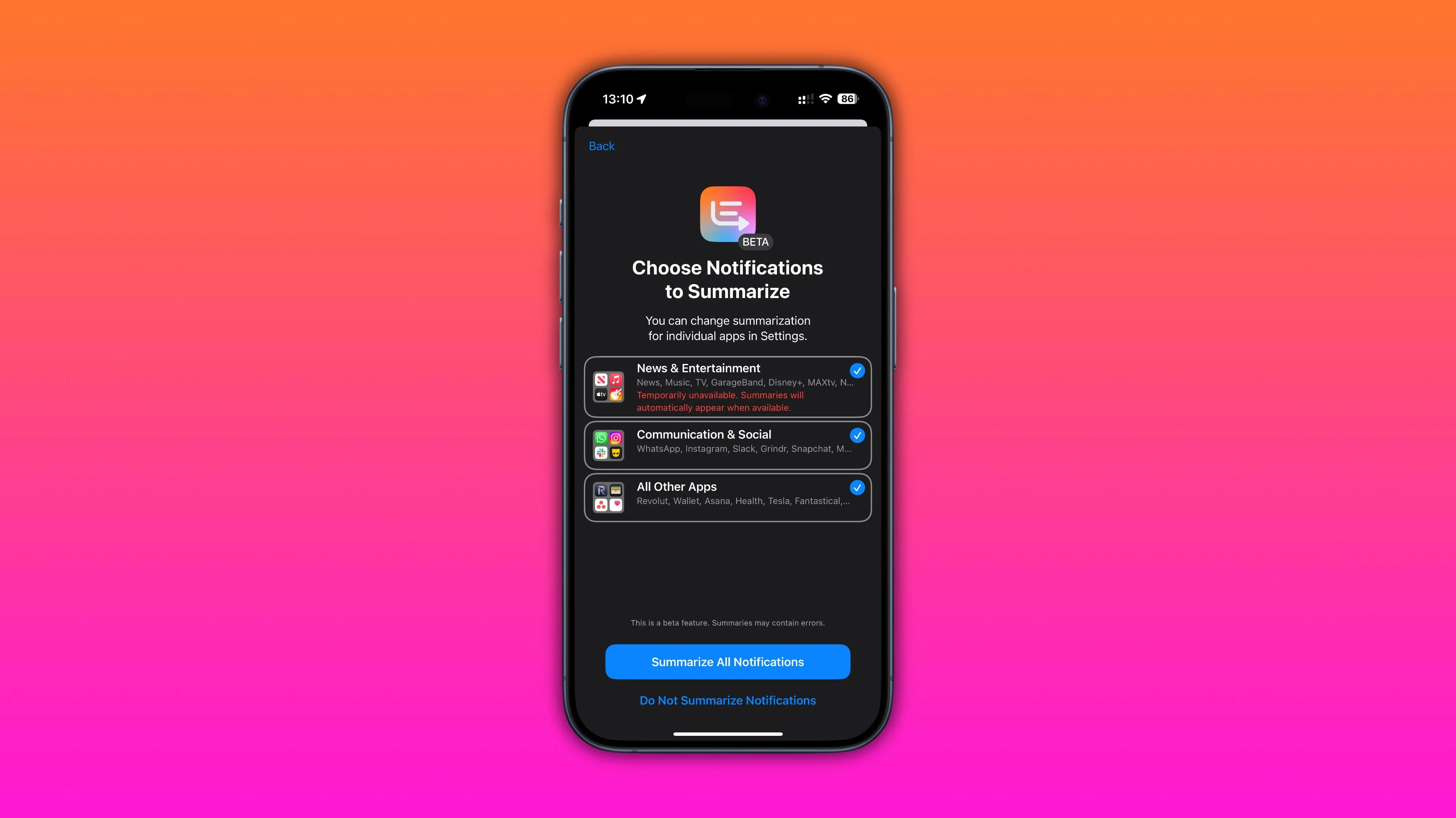 Giao diện ứng dụng Cài đặt trên iPhone, hiển thị tùy chọn chọn ứng dụng để tóm tắt thông báo AI của Apple Intelligence.