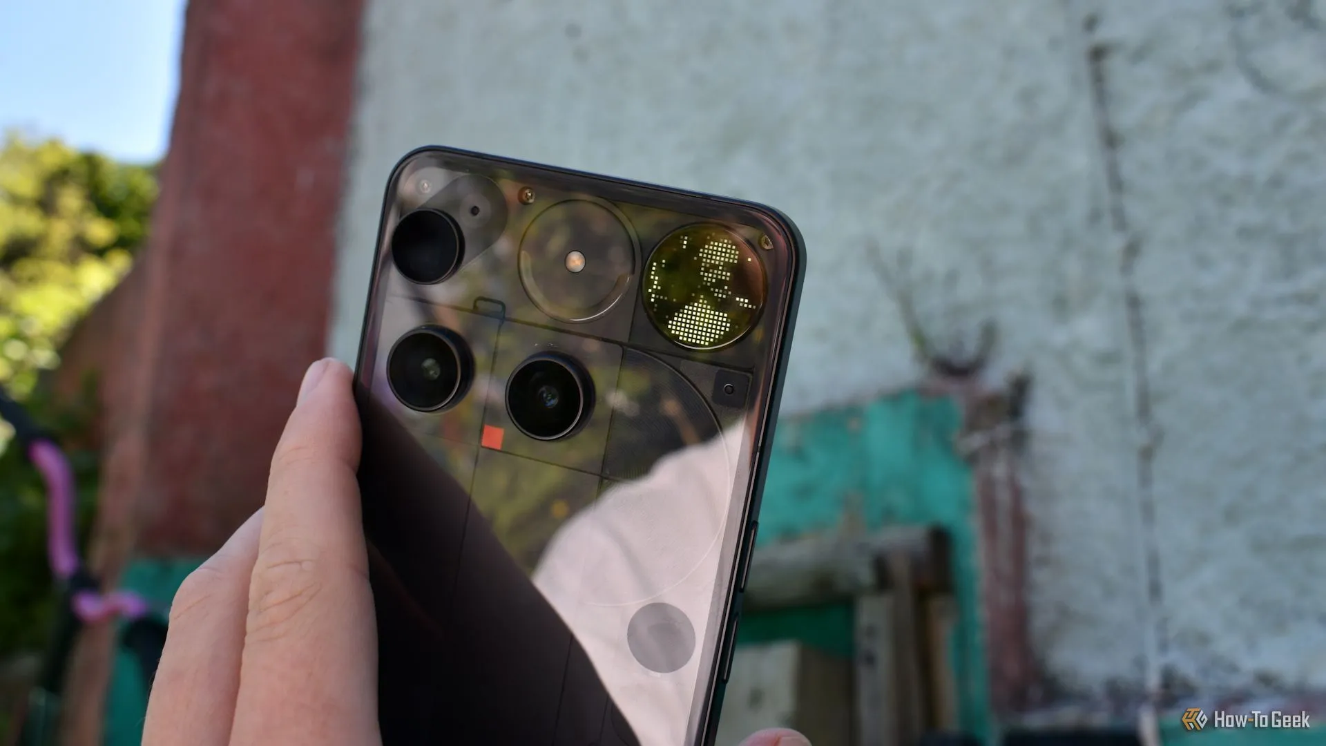 Glyph Matrix hỗ trợ người dùng tạo khung hình cho ảnh selfie trên Nothing Phone (3)