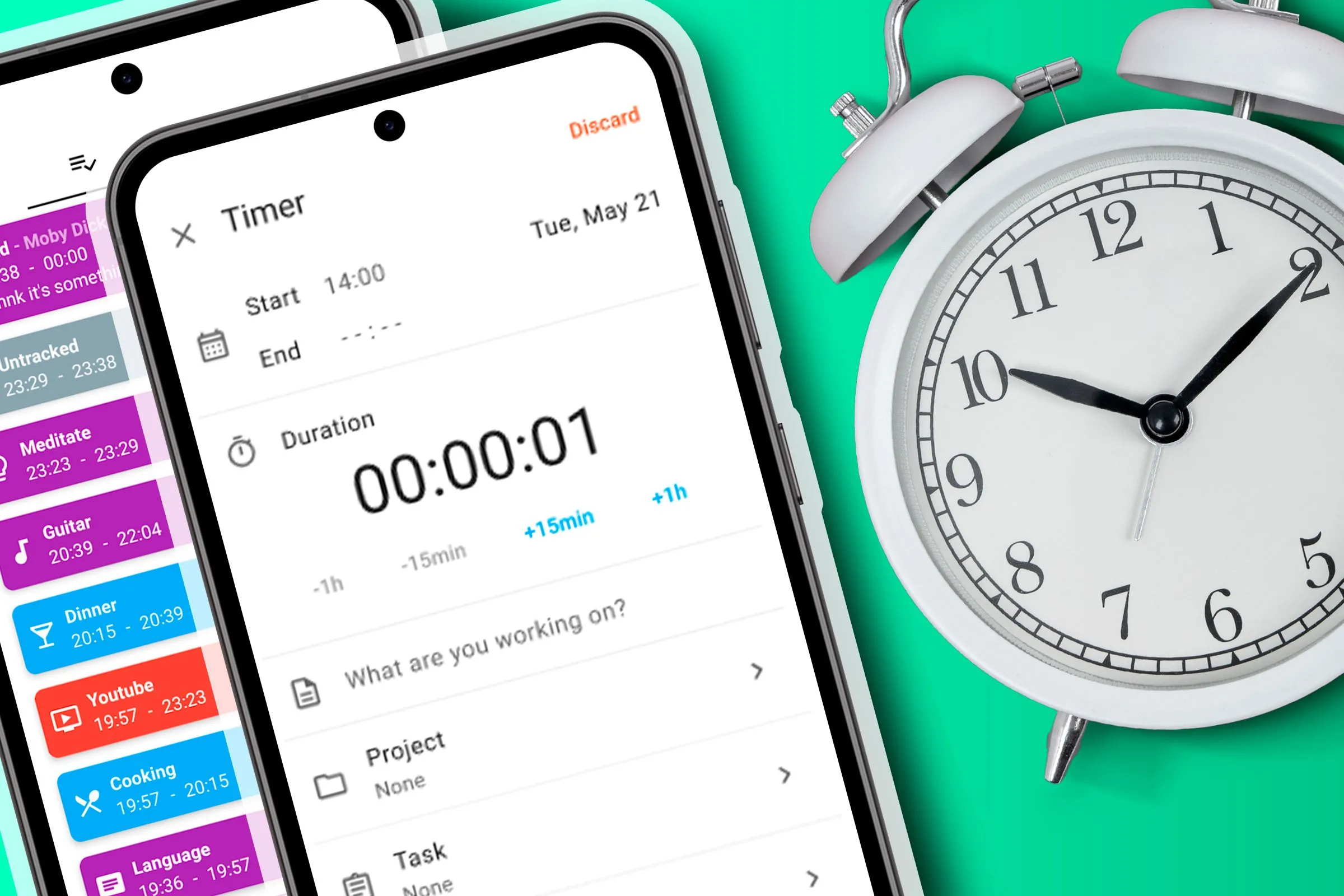 Hai chiếc điện thoại smartphone đặt cạnh đồng hồ, tượng trưng cho sự hao mòn theo thời gian của tuổi thọ pin và hiệu năng thiết bị Android.