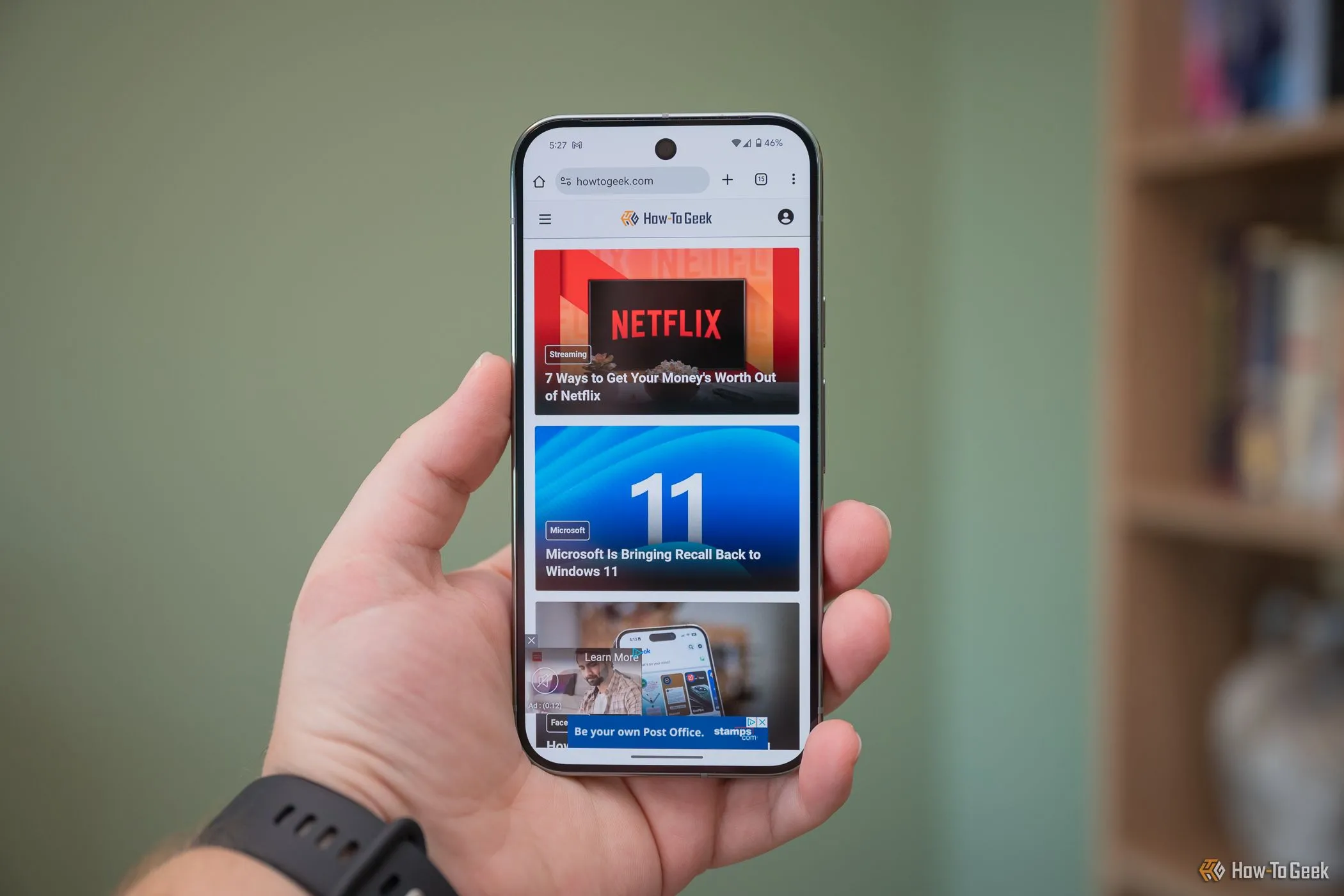Hình ảnh Google Pixel 9 Pro với màn hình lớn và sắc nét, minh họa chất lượng hiển thị.
