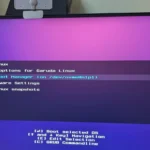 Màn hình lựa chọn hệ điều hành dual-boot giữa Garuda Linux và Windows 11 trên máy tính PC.