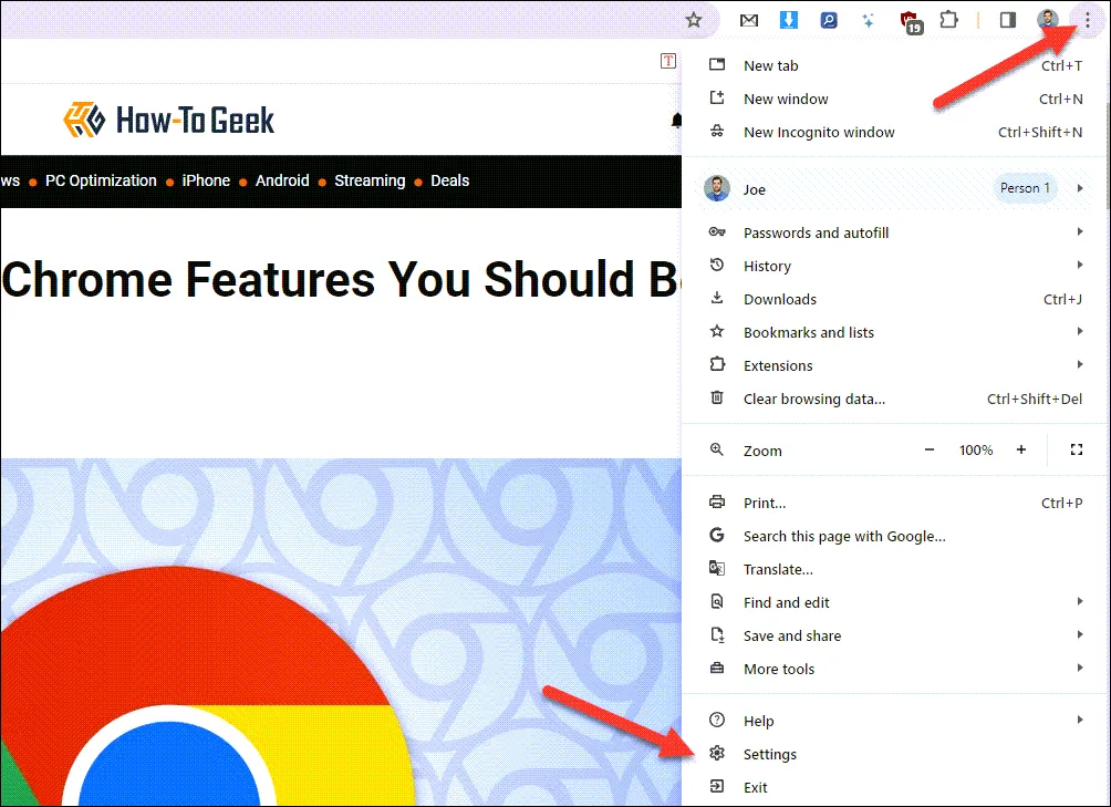 Menu cài đặt Chrome với tùy chọn "Settings".