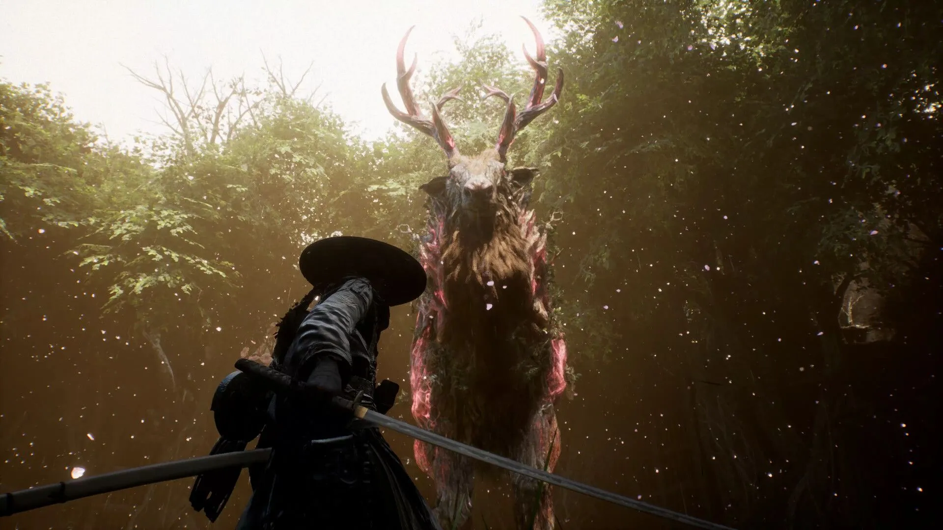 Nhân vật chính đối mặt với sinh vật hươu khổng lồ trong game Beast of Reincarnation.