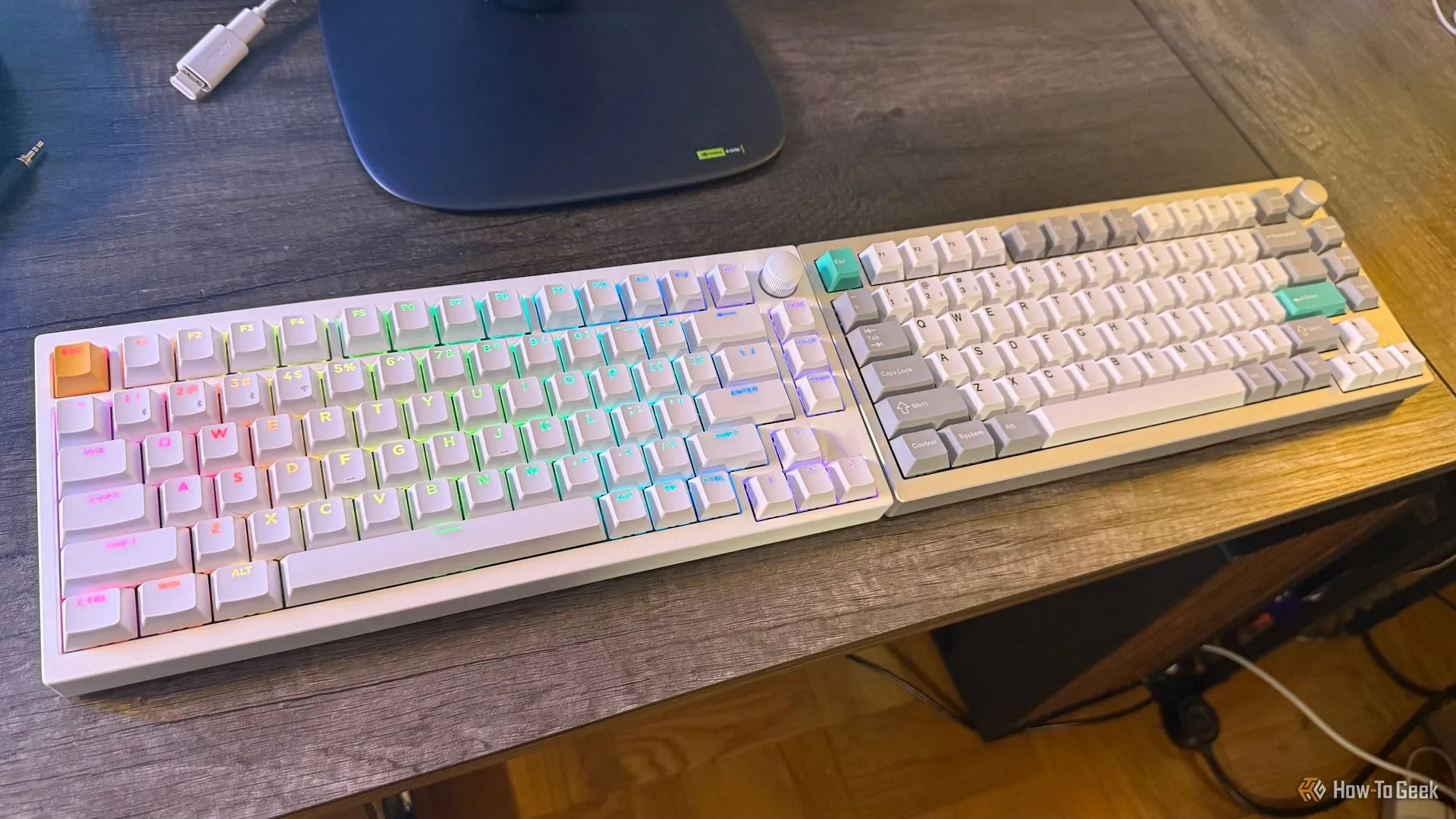 So sánh thiết kế bàn phím Lemokey P1 HE và P1 Pro, cho thấy sự khác biệt về vật liệu và vẻ ngoài.