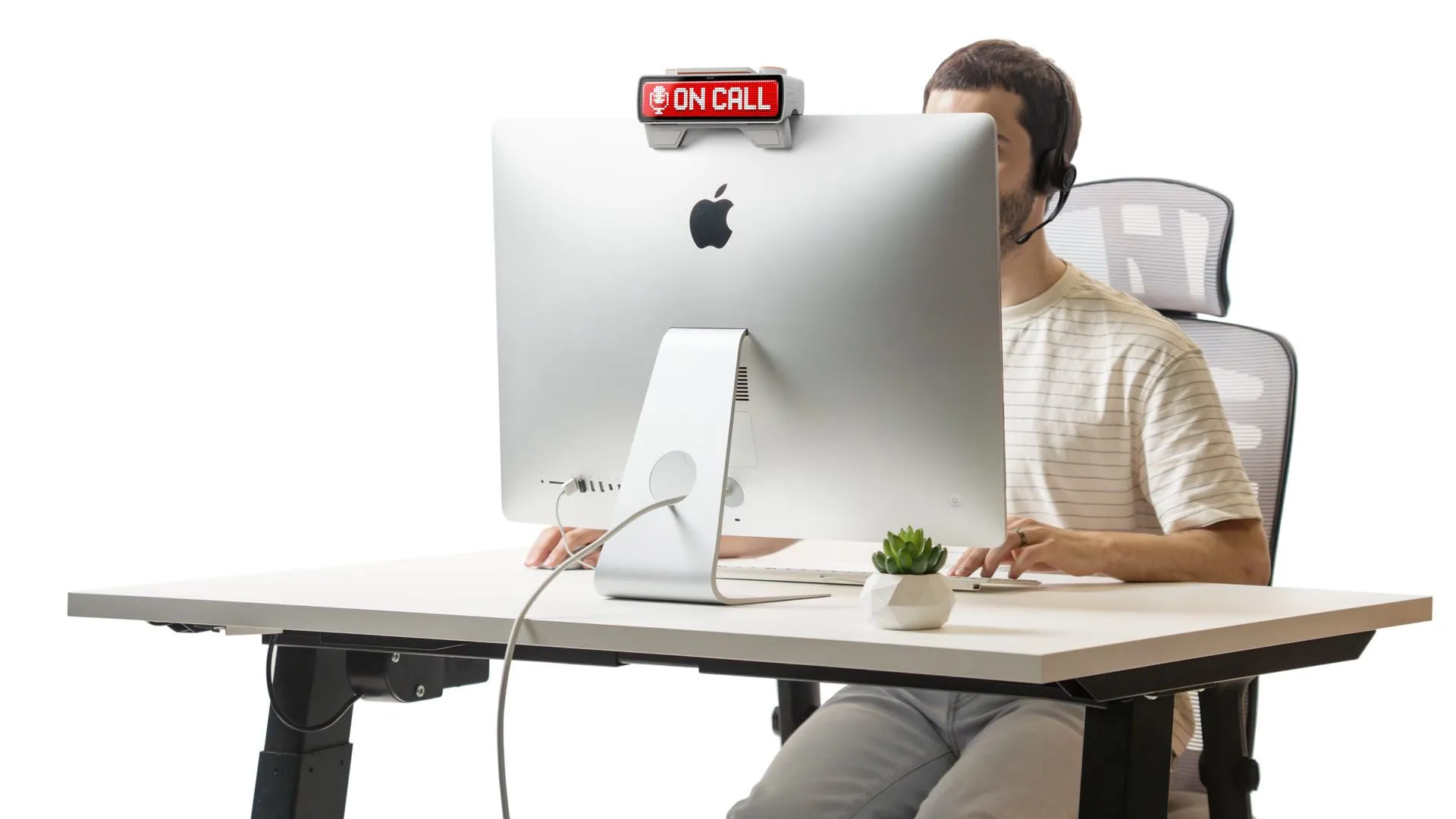 Thiết bị Busy Bar mới từ nhà sáng tạo Flipper Zero giúp tăng năng suất làm việc