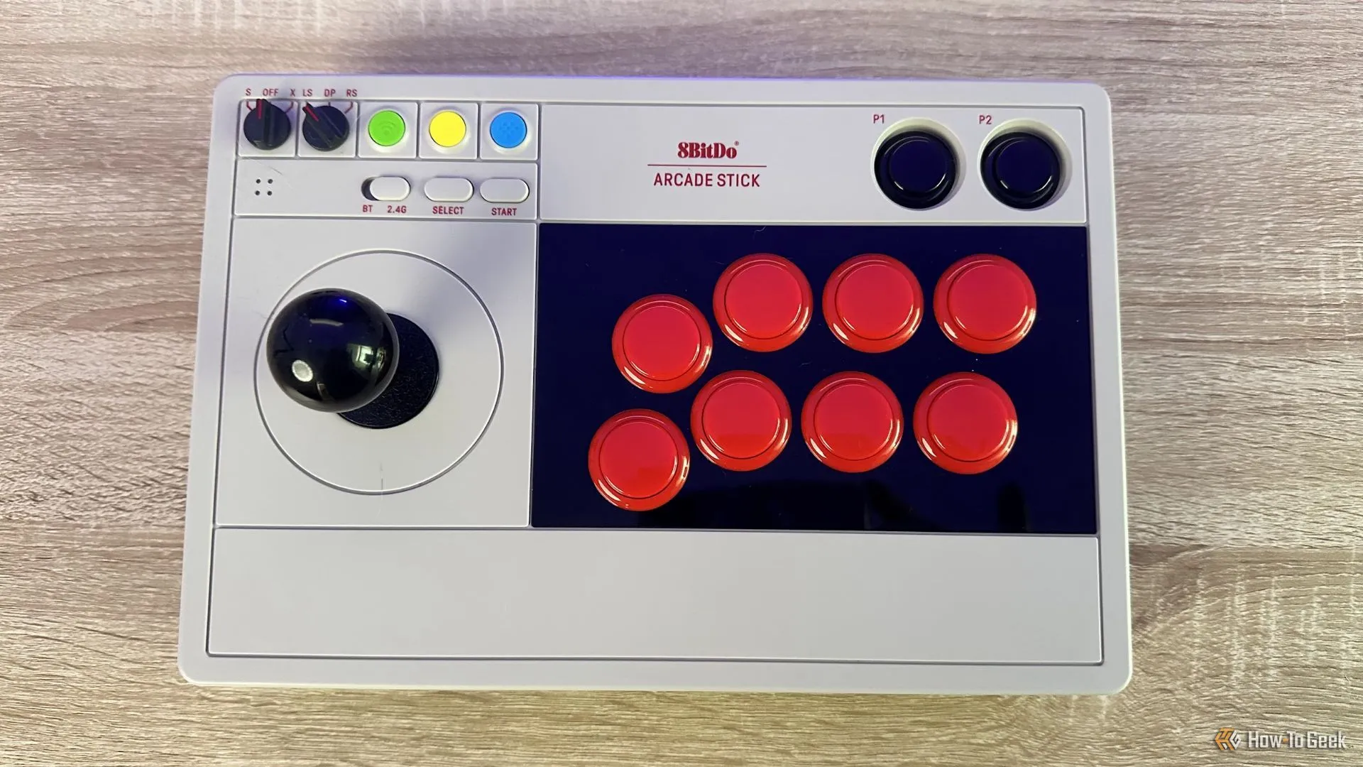 Tổng quan mặt trên của 8BitDo Arcade Stick với các nút điều khiển.