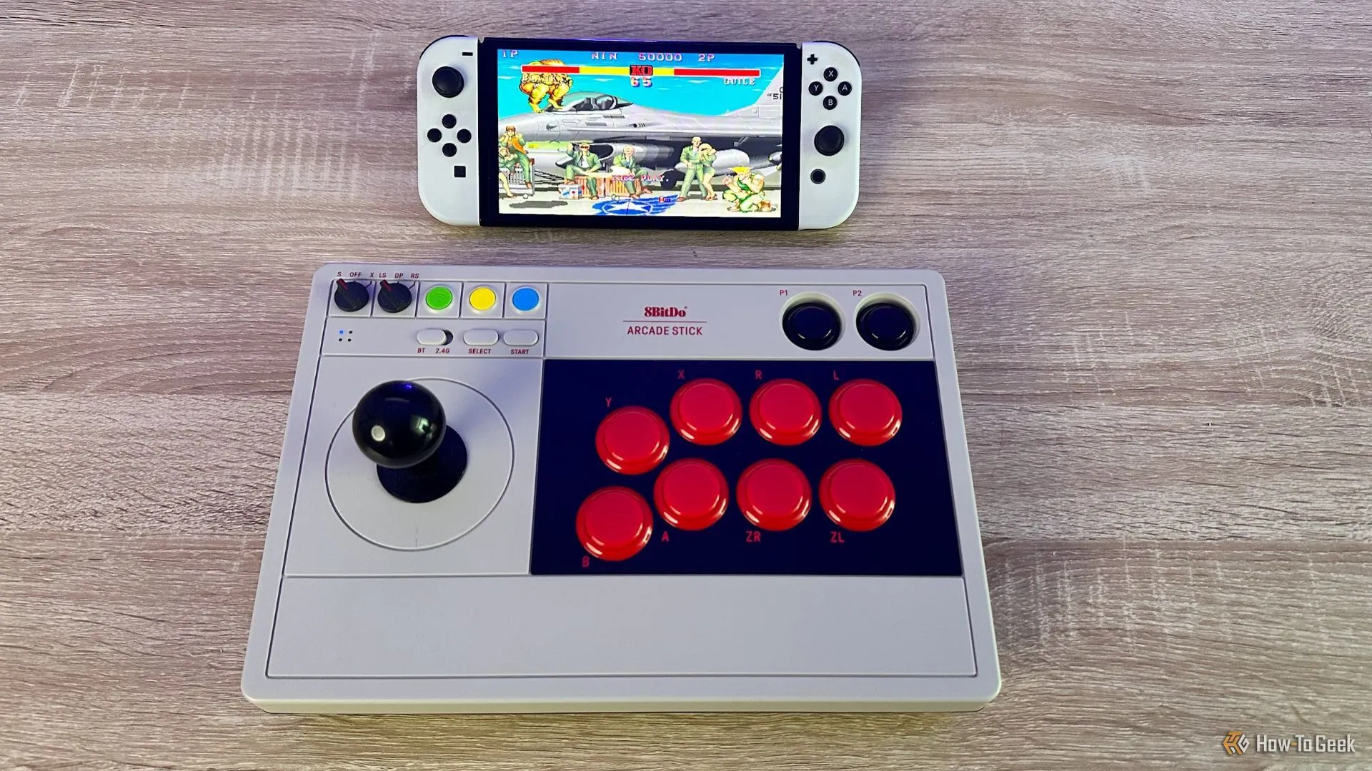 Trải nghiệm chơi Street Fighter trên Nintendo Switch với 8BitDo Arcade Stick.